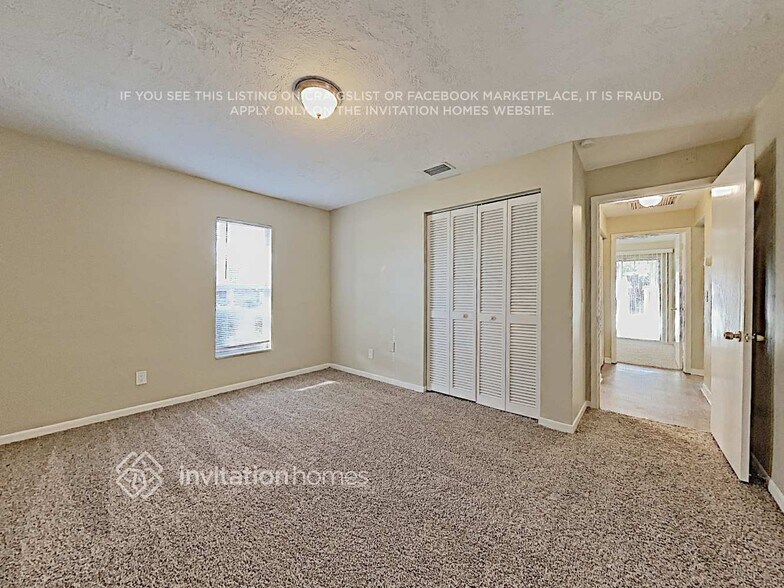 Building Photo - 2991 62nd Ave S