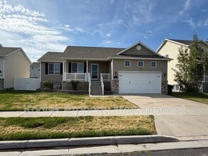 Building Photo - 3601 W 800 S