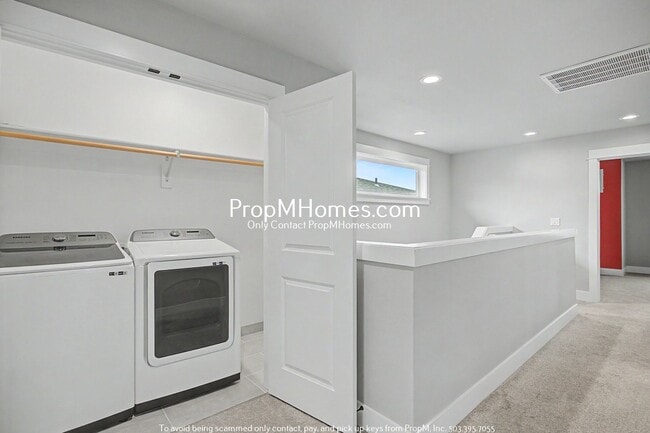 Building Photo - 3544 SW Tegart Ln