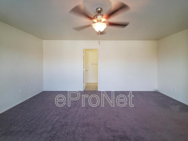 Building Photo - 3314 Cave Primrose St