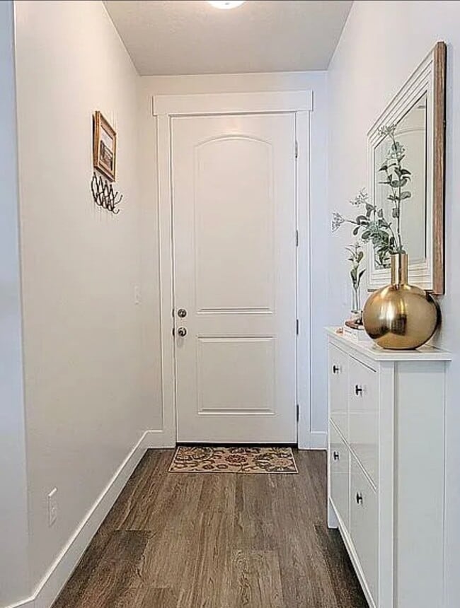 Building Photo - 651 N Pinebrook Rd