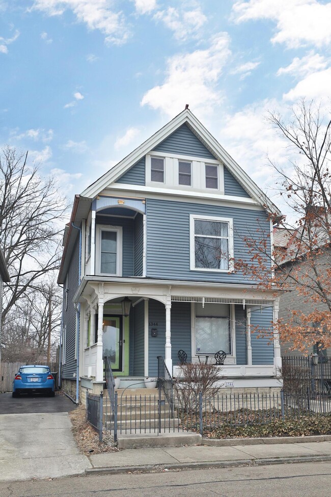 Primary Photo - 1344 Oak St