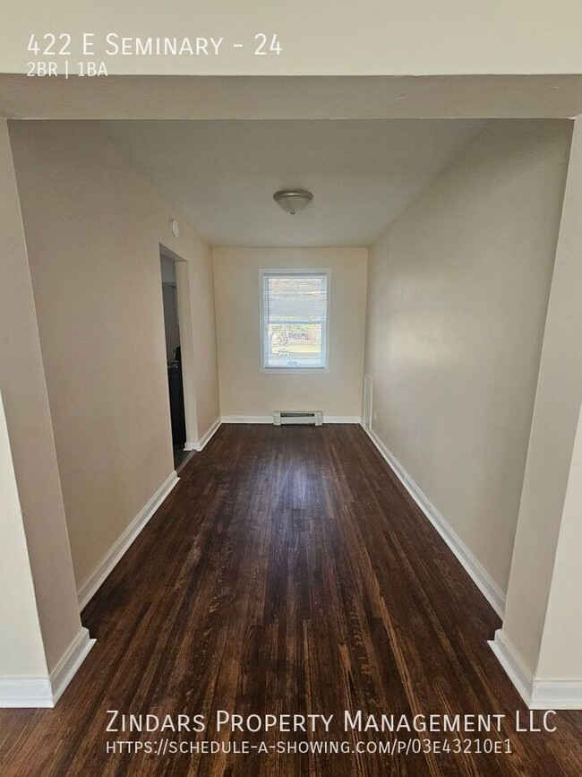 Building Photo - MOVE IN SPECIALS!! Newly Remodeled 2 Bed 1...