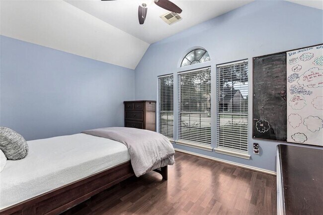 Building Photo - 21506 Willow Glade Dr
