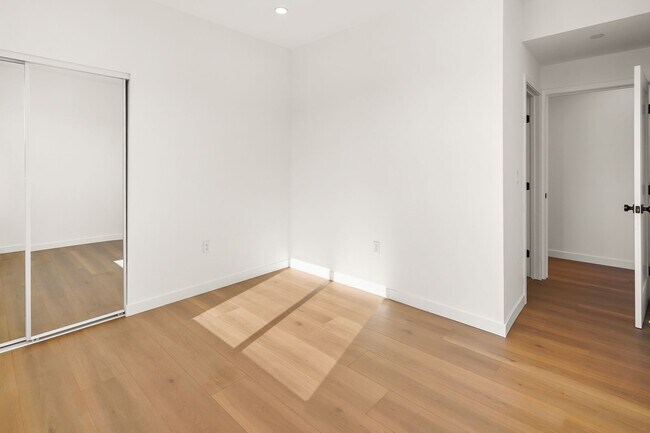 Building Photo - 1731 New Hampshire Ave