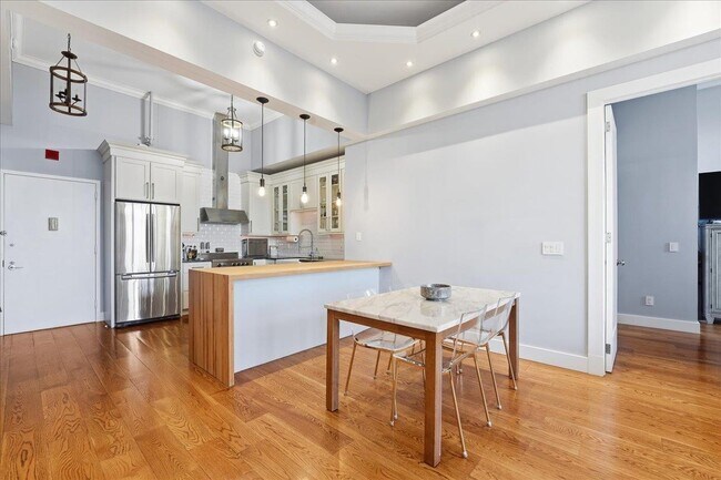 Building Photo - 1500 Hudson St