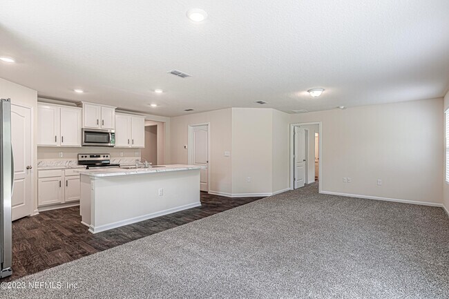 Building Photo - 2058 Garrison Wy