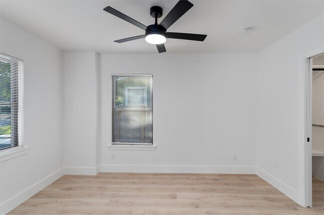 Building Photo - 406 Hammack Dr