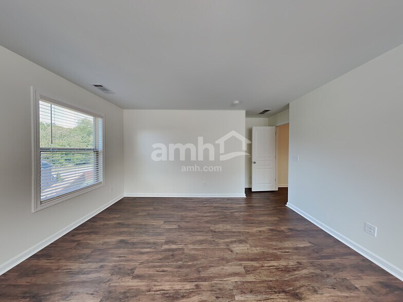 Building Photo - 1225 Grayson Oaks Dr