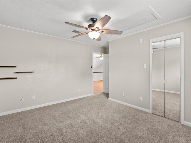 Building Photo - 4214 Fernside Dr