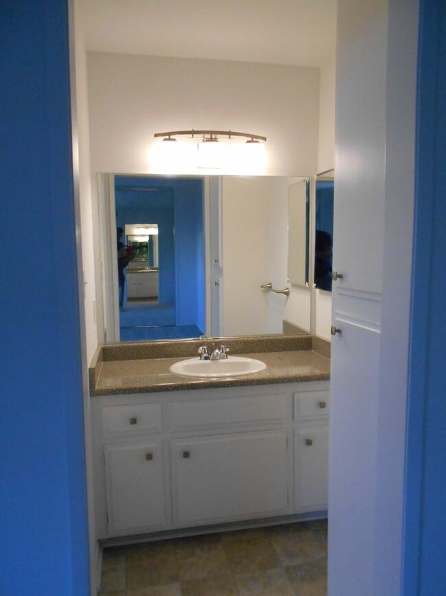 Building Photo - 2621 5th St