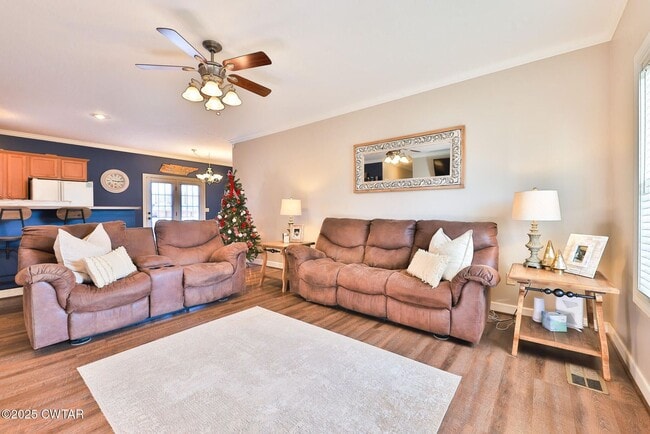 Building Photo - Beautiful Subdivision living *Lease until 7/31 Only*