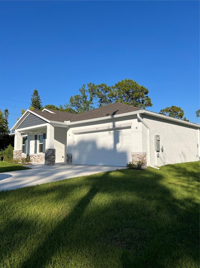 Building Photo - 55 Douglas Ave S