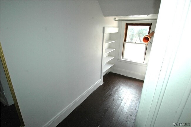 Building Photo - 145 Summit St