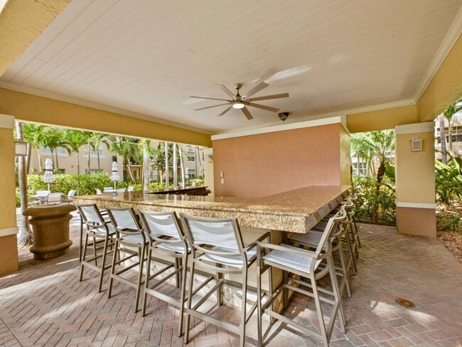 Building Photo - 1801 N Flagler Dr
