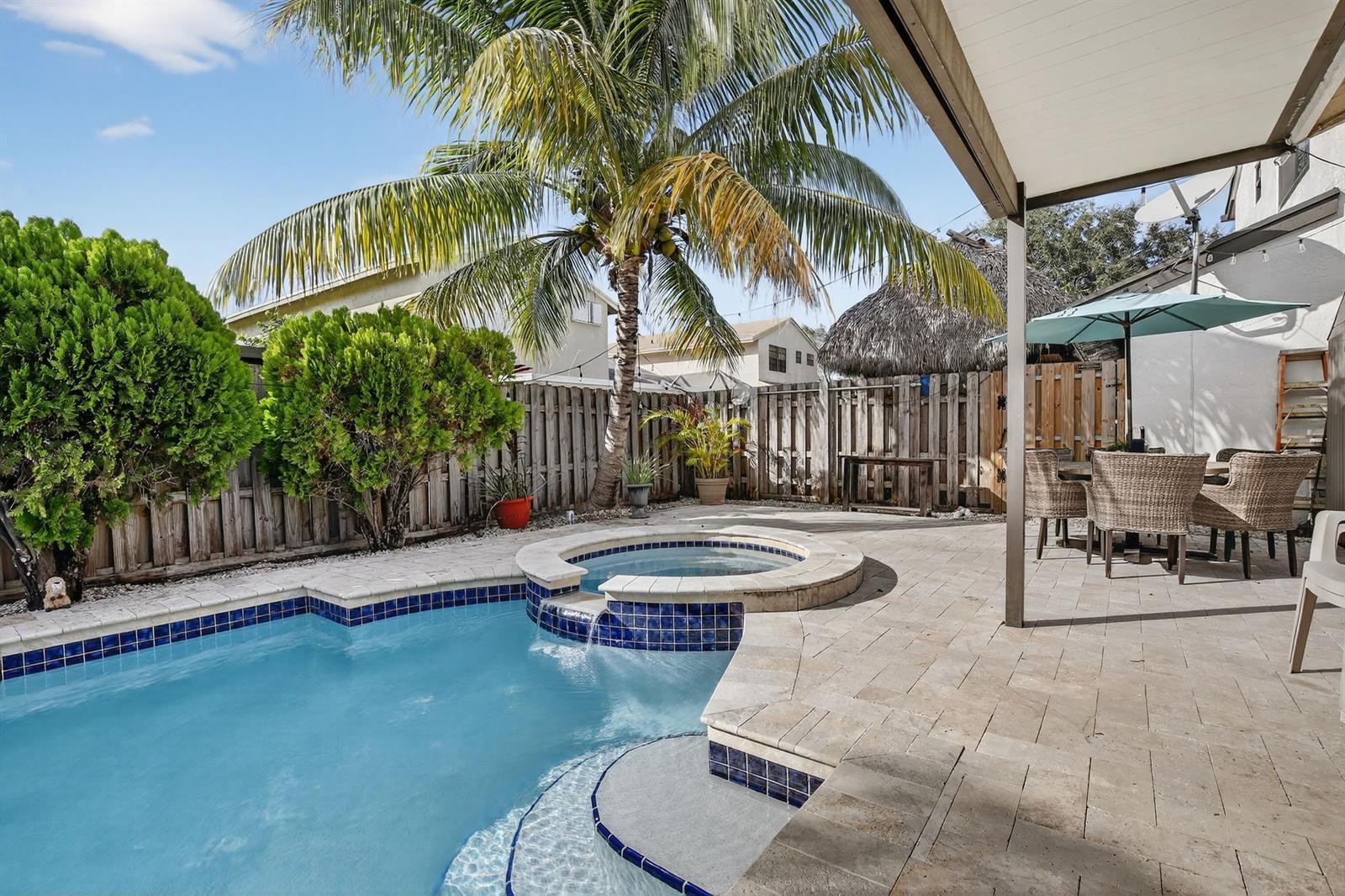 Building Photo - 691 Willow Grove Ter