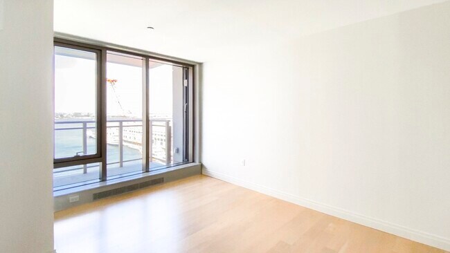 Building Photo - 133 Seaport Blvd