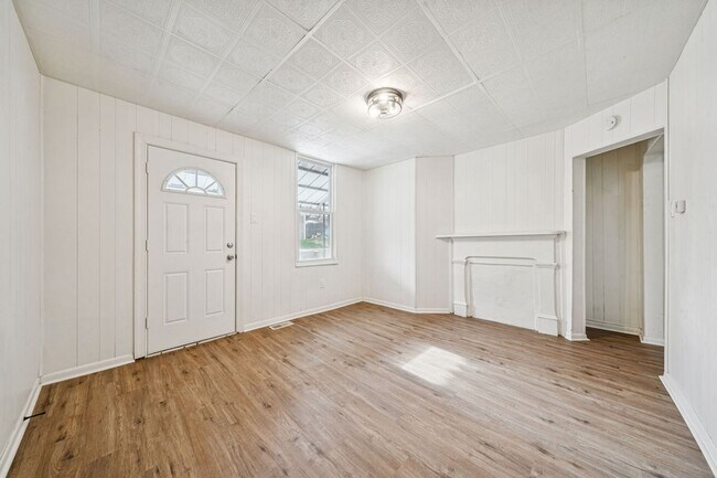 Building Photo - 3226 Richardson Ave