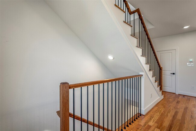Building Photo - 6324 Del Rio St