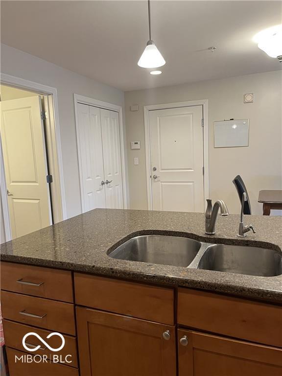 Building Photo - 350 N Meridian St