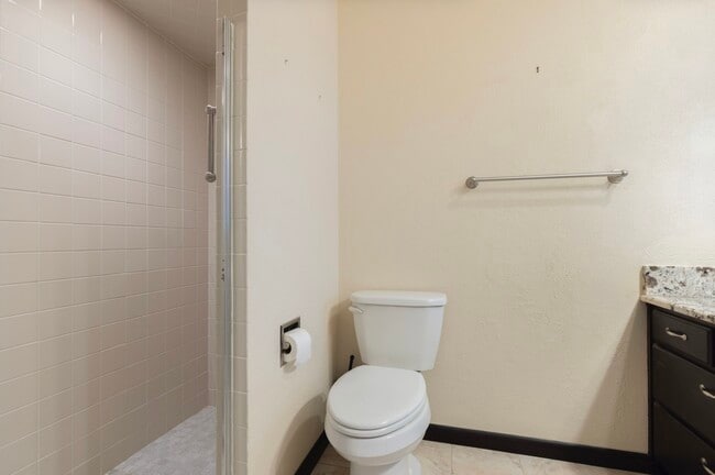 Building Photo - 5746 Berwick Pl