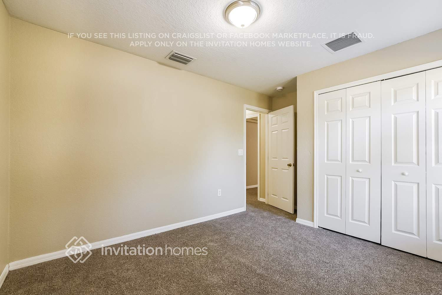 Building Photo - 4736 Robin Dr