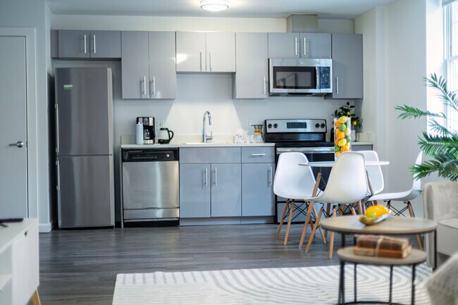 Building Photo - 1505 Commonwealth Ave