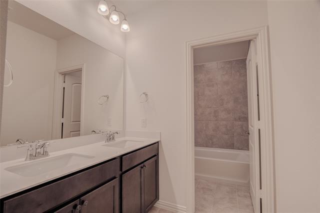 Building Photo - 1535 Echo Blf Dr