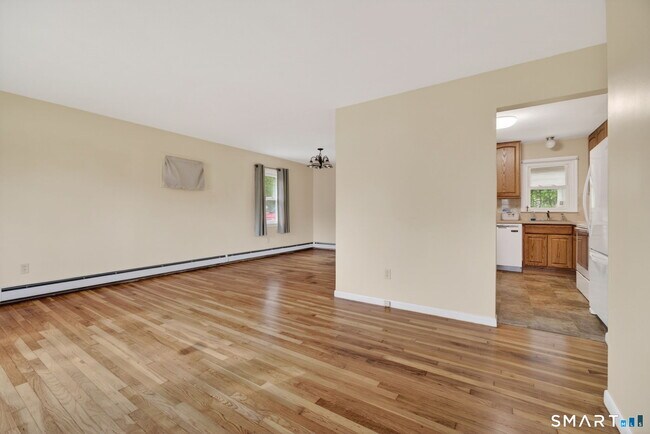 Building Photo - 121 Cherry Hill Rd