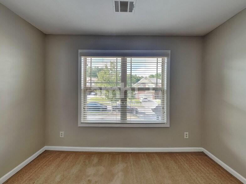 Building Photo - 1421 Still Ridge Ln SE