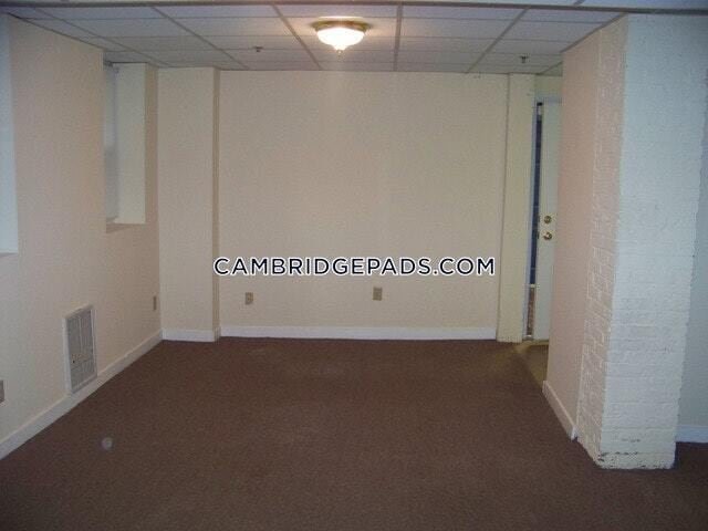 Building Photo - 1622 Massachusetts Ave
