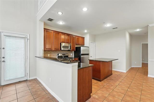 Building Photo - 2101 Broadstone Dr