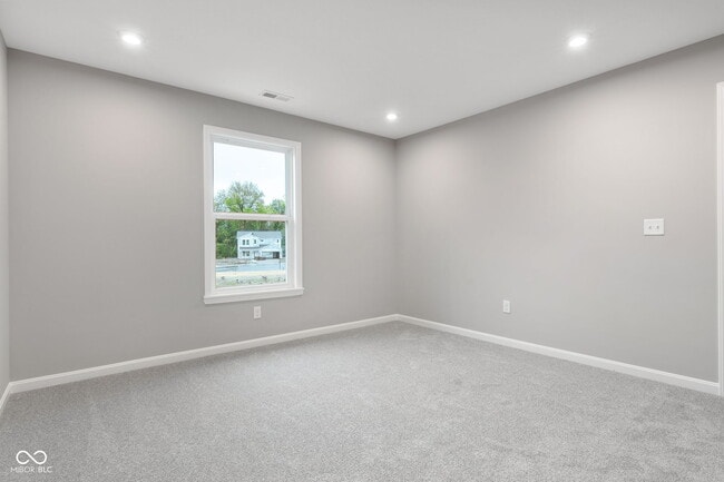 Building Photo - 335 Atlas Dr