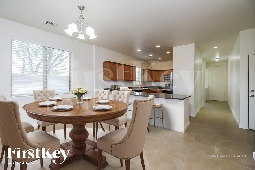 Building Photo - 5044 E Iolite St