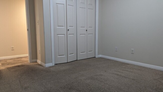 Building Photo - 3181 Alsace Way