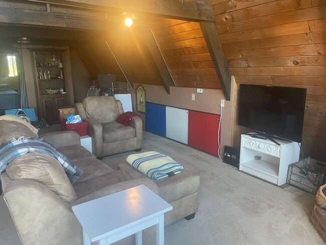 Building Photo - Shore Ave A-Frame-Minutes From Public Beac...