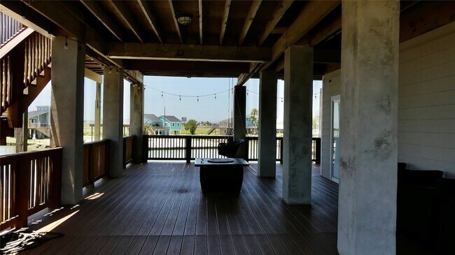 Building Photo - 58 Lakeside Dr