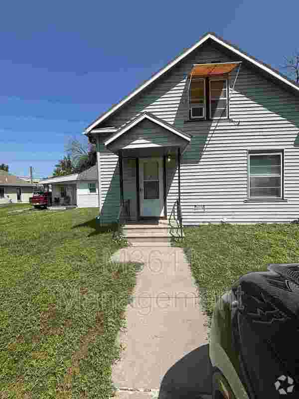 Building Photo - 5628 Logan Ave