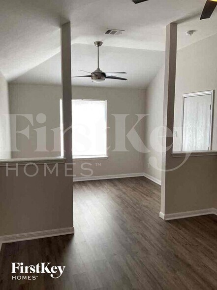 Building Photo - 8422 Cherisse Dr