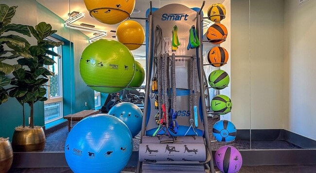 Building Photo - 357 E 500 S