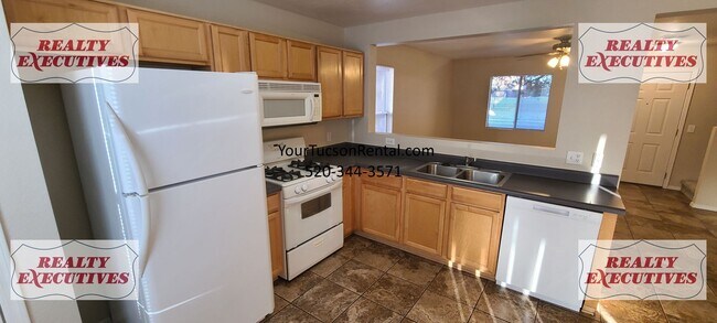 Building Photo - Drexel Rd & Campbell - 3/1 House with A/C