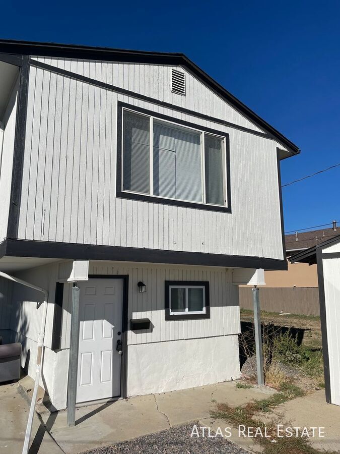 Building Photo - 3210 W Longfellow Pl