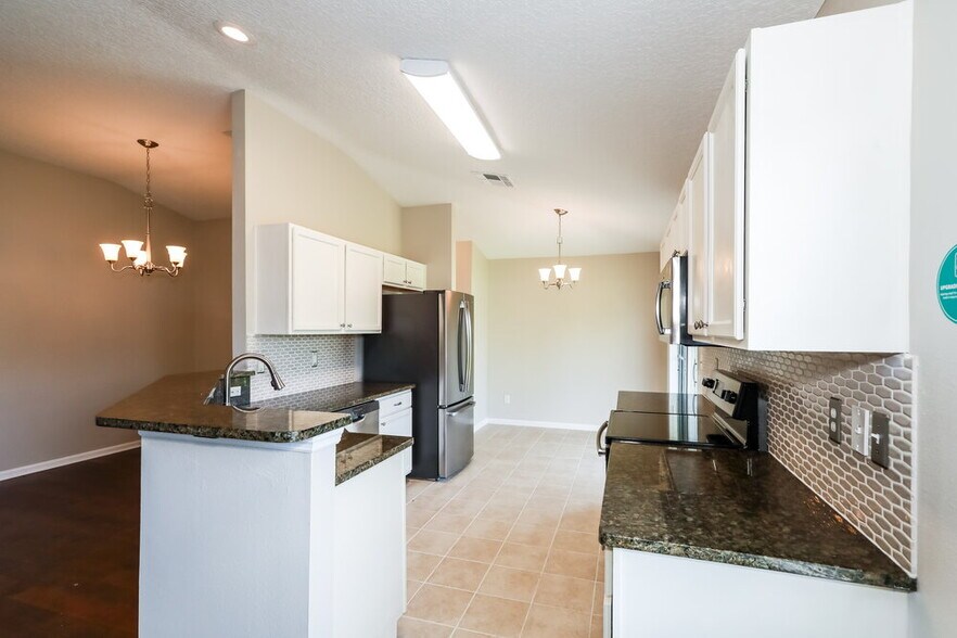 Building Photo - 2682 Oak Haven Dr