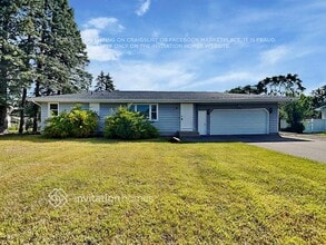Building Photo - 13010 Deerwood Ln N