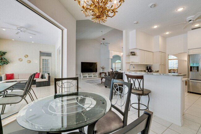 Building Photo - 9939 SW 203rd Cir