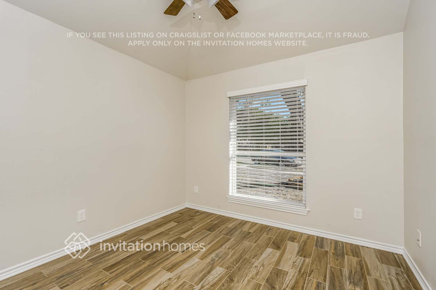 Building Photo - 8081 Durham Dr