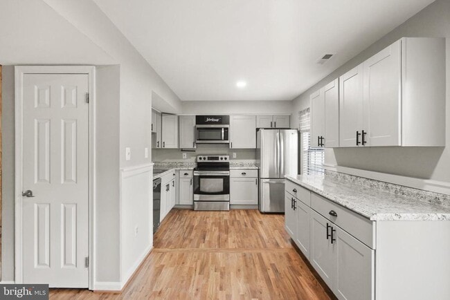 Building Photo - 14984 Cheyenne Way