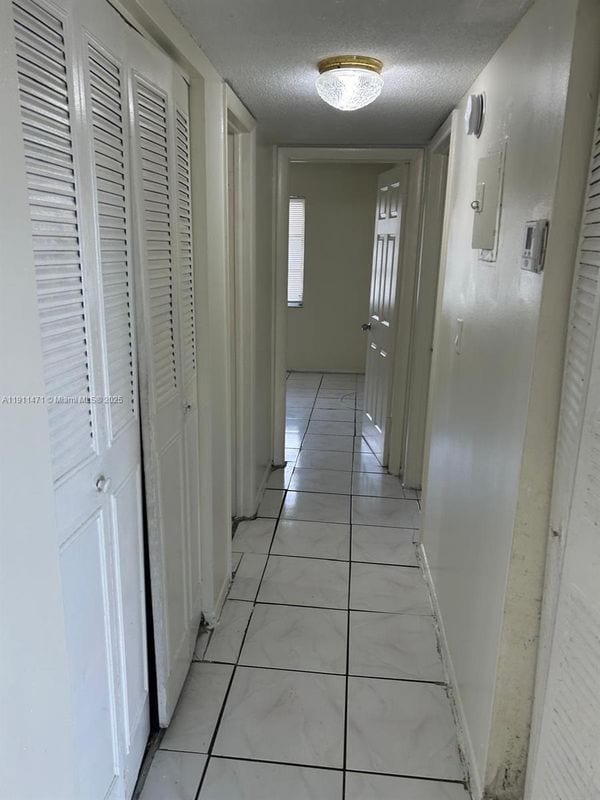 Building Photo - 4780 NW 24th Ct