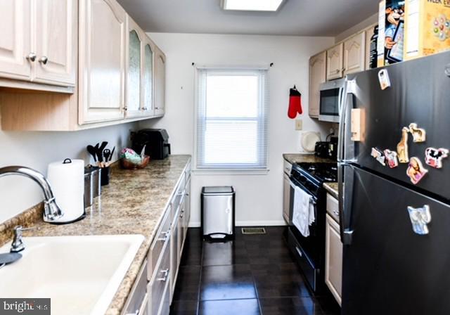 Building Photo - 120 Old Enterprise Rd