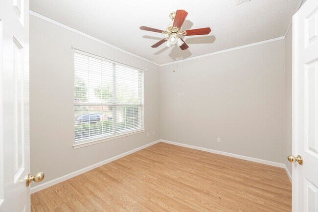 Building Photo - 6405 Calloway Dr